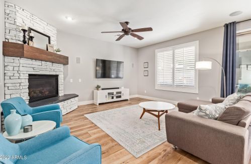 21618 39th Ter, Phoenix AZ  85050-4911 exterior