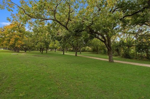 3104 Oak Grove Dr, Plano TX 75074-2946 exterior