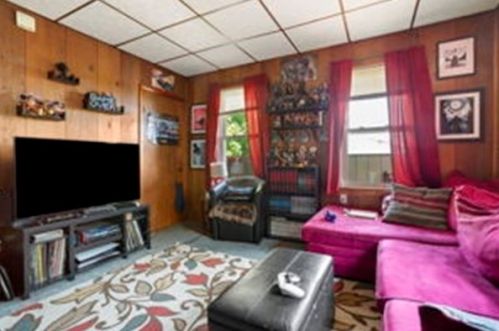 6 Carlstad St, Worcester MA 01607-1508 exterior