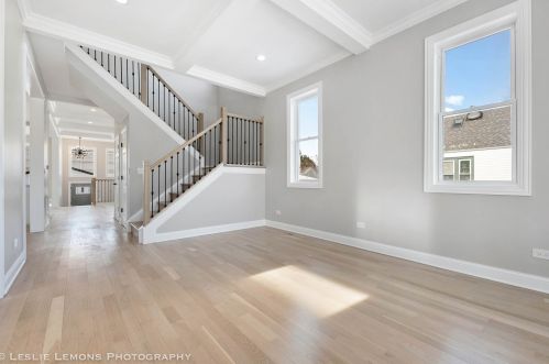 1530 Clinton Ave, Forest View, IL 60402-1343