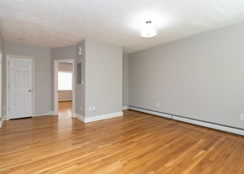 192 Washington Ave, Chelsea MA 02150-3903 exterior