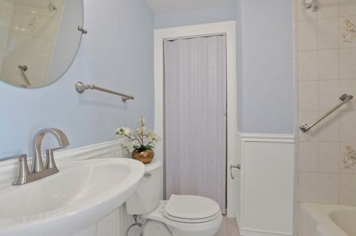 40 Roundy St, Beverly MA  01915-3213 exterior