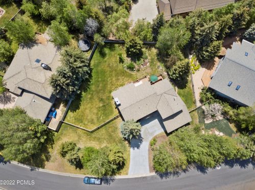 5063 Mdw Dr, Park City UT 84060-6813 exterior