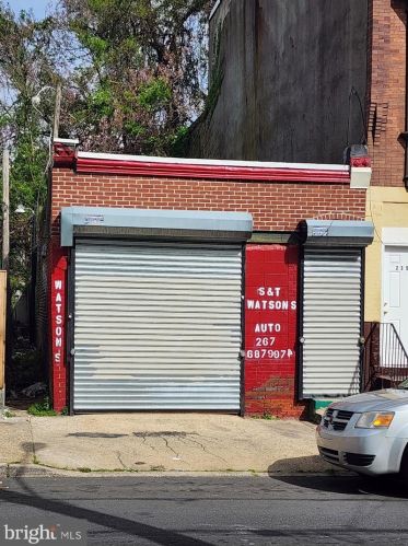 2353 16th St, Philadelphia, PA 19132-4402