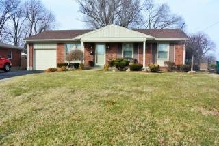 6909 Green Manor Dr, Louisville KY  40228-1421 exterior
