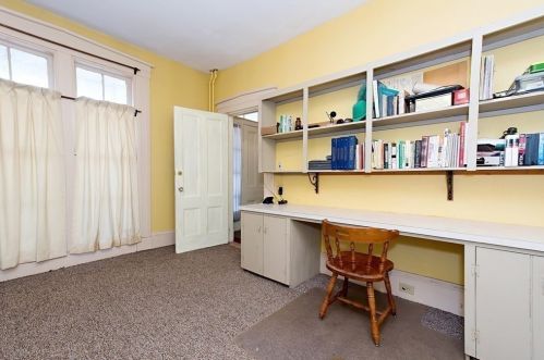 442 Washington St, Canton MA 02021-3630 exterior