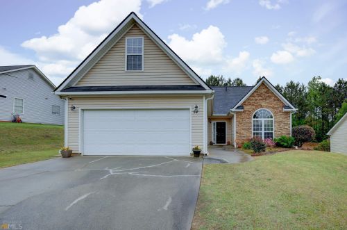 54 Paxton Pl, Newnan, GA 30263-6237