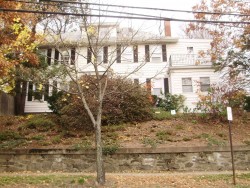 1094 Centre St, Newton, MA 02459-1542