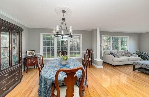 27 Stop Riv Rd, Norfolk MA 02056-1171 exterior