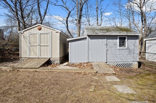 484 Essex St, Weymouth MA 02188-3501 exterior