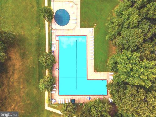 405 Durham Ct, West Deptford NJ  08051-2020 exterior