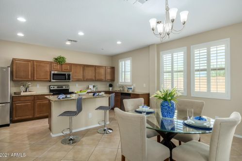 1668 Cielo Grande Ave, Phoenix AZ 85024-7554 exterior