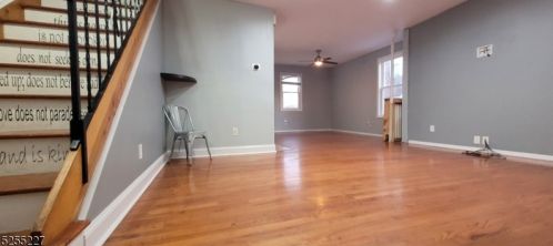 264 Davis Ave, Kearny NJ 07032-3402 exterior