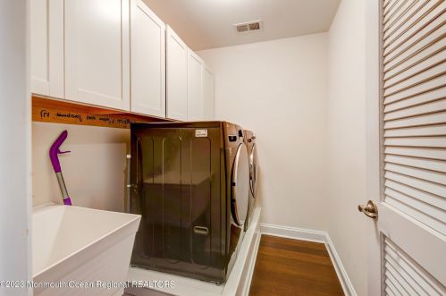 141 Kyle Dr, Tinton Falls NJ 07712-7536 exterior