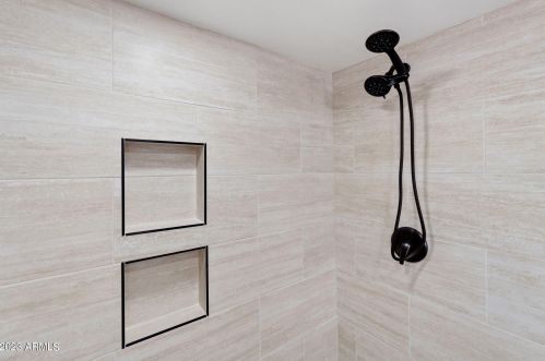 39068 15th Ave, Phoenix AZ 85086-7226 exterior