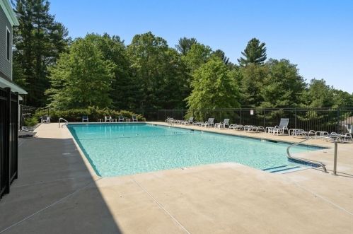 4 Sweetbriar Way, Acton MA  01720-7720 exterior