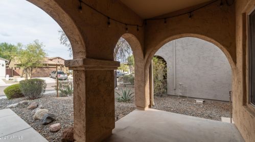 27626 18th Dr, Phoenix AZ  85085-5325 exterior