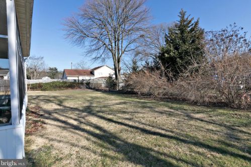 5 Cambridge Ave, Erial NJ 08081-1229 exterior