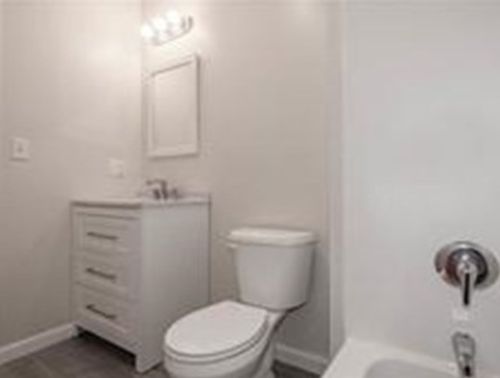 202 Broadway, Lawrence MA 01840-1038 exterior