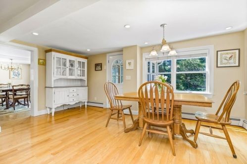 4 Pinegrove Rd, Hingham MA 02043-3923 exterior