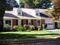 54 Bow Rd, Newton, MA 02459-2513