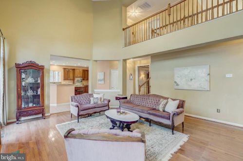 6920 Mystic Wood Way, Columbia MD 21044-4914 exterior