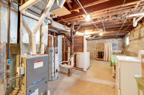 54 Everett St, Everett MA 02149-1102 exterior