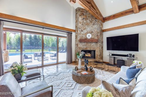 2324 Lucky John Dr, Park City UT 84060-6920 exterior