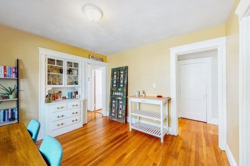 32 Fuller St, Everett MA  02149-4213 exterior