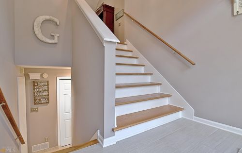 255 Hillandale Dr, Stockbridge GA 30281-3047 exterior