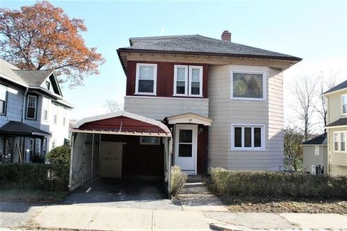 197 Dana Ave, Worcester, MA 01604-3107