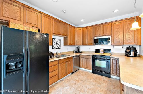 19 Brookfield Dr, Jackson Twp NJ 08527-3865 exterior