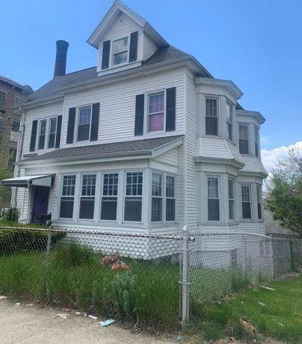 883 Broadway, Fall River, MA 02724-2724