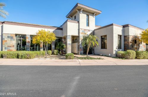 2 Biltmore Est, Phoenix AZ  85016-2853 exterior