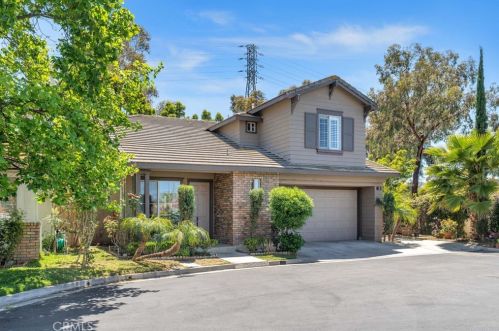 2 Bayfield, Irvine CA  92614-7907 exterior