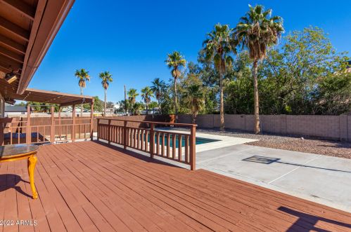 18739 30th St, Phoenix AZ  85050-3409 exterior