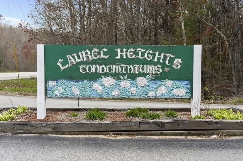 75 Huntoon Memorial Hwy, Leicester MA 01524-1249 exterior