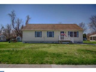 129 Kansas Rd, Pennsville NJ  08070-3024 exterior