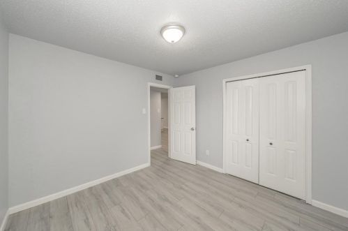 2709 Ivanridge Ln, Garland TX 75044-4617 exterior