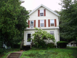 590 Grove St, Newton, MA 02462-1317