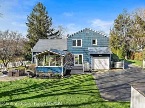 450 Branch Ave, Little Silver NJ  07739-1111 exterior