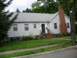 77 Oakdale Rd, Newton, MA 02459-2659