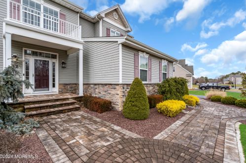 12 Bellagio Rd, Jackson Twp NJ  08527-3087 exterior