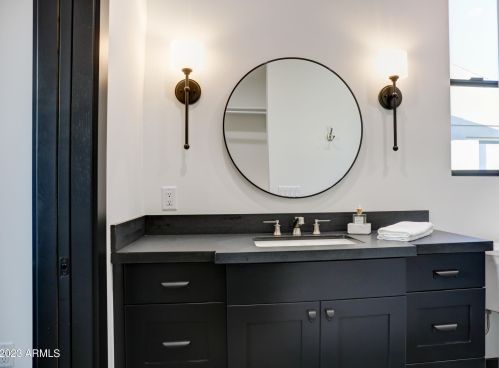 3417 44th Pl, Phoenix AZ 85050-6934 exterior