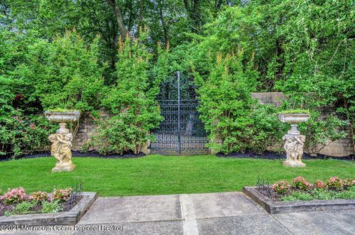 310 Cooper Rd, Tinton Falls NJ 07701-6010 exterior