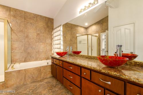 13802 33 St, Phoenix AZ 85032-7265 exterior