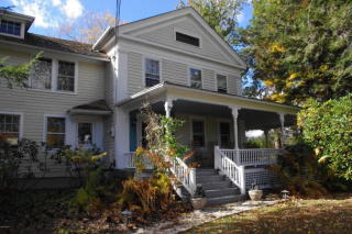 94 Maple Ave, Sheffield MA  01257-9712 exterior