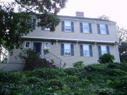 205 Valentine St, Newton, MA 02465-3001