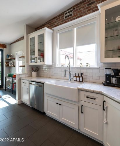 1815 11 Ave, Phoenix AZ 85021-4415 exterior