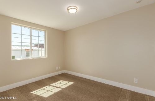 2337 Altadena Ave, Phoenix AZ 85028-1908 exterior